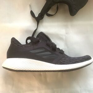 Adidas edgelux 6.5 women’s athletic Shoes black and gray 3OUNCE like new